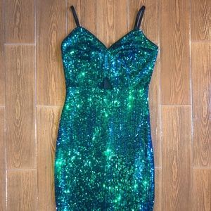 Privy Green Sequin Midi Dress